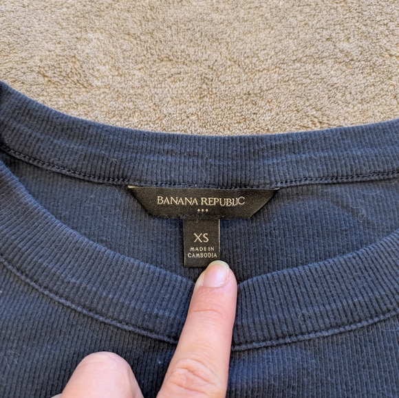 Women's Banana Republic Ribbed Tee In Navy, Size XS - Picture 2 of 4